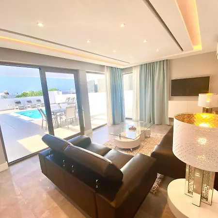 Villas Atlantico Dreams וילה
